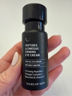 ALLIES OF SKIN Peptides & Omegas Firming Eye Cream
